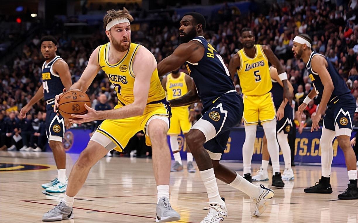 强力得分手也球都摸不着！湖人的战术安排实在是令人无法理解