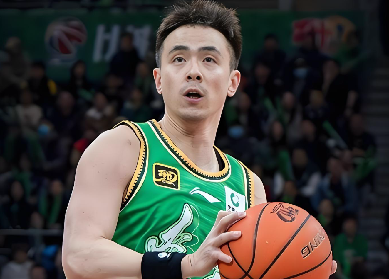 失望！辽宁队3连败，赵继伟十分失落一个人提前离开赛场