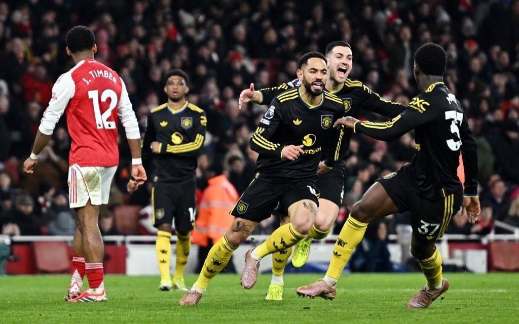 自2005年2月以来,曼联首次在英超客场逆转击败阿森纳