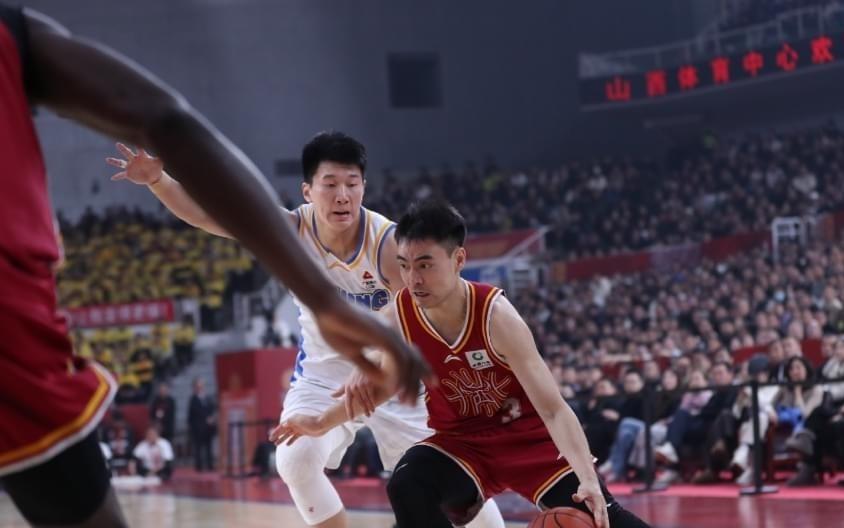 山西三连败后再遭打击这次被自家球迷坑惨了：吐口水或被重罚