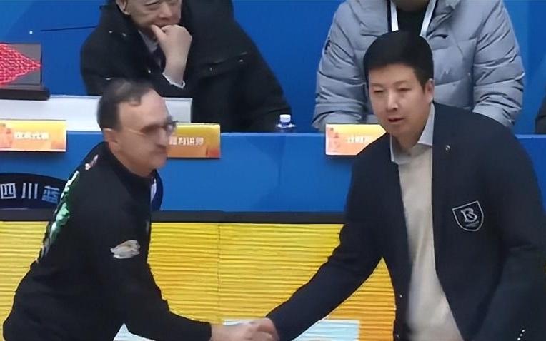 CBA诞生荒诞纪录！四川20连败继续“演戏”！升降级还不恢复