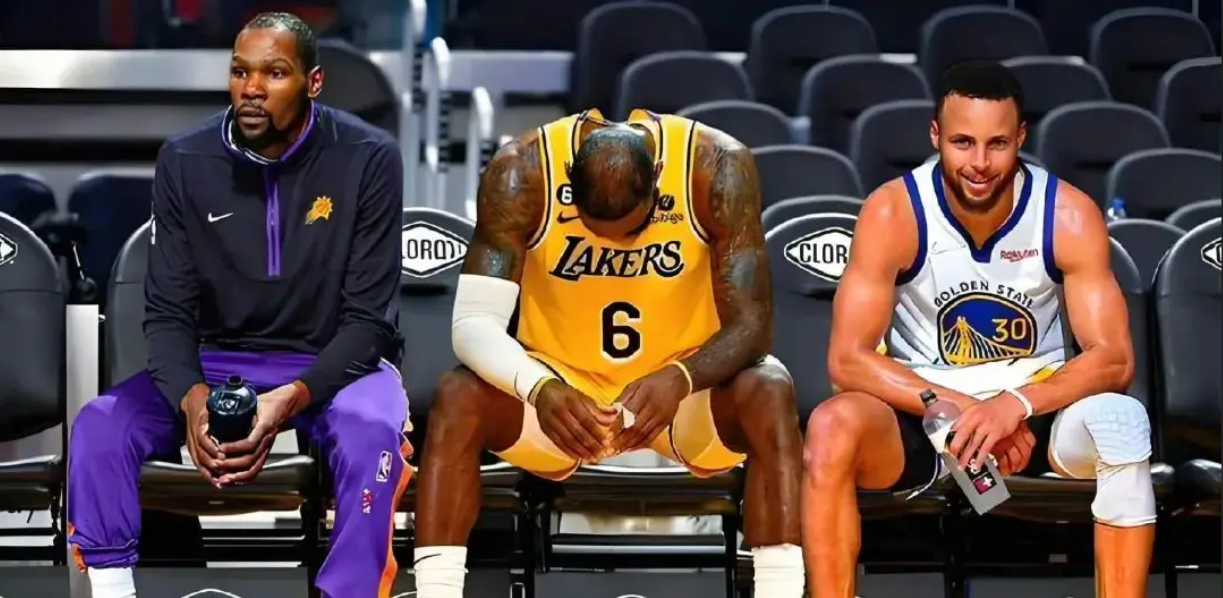 狂送14连败！NBA耻辱纪录诞生，三巨头成最大笑话，离解散不远了