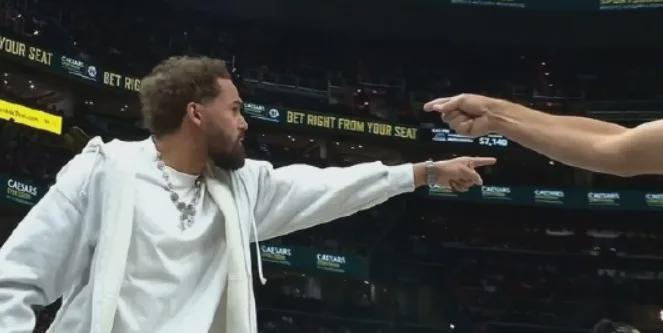 确认了！交易首秀！NBA第一个转会球星