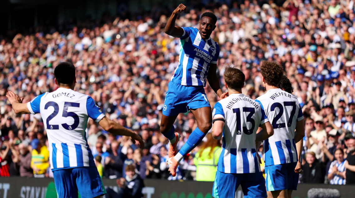 12！英超冷门来袭：10.2亿豪门3轮1分头号神锋开场伤退泪洒赛场