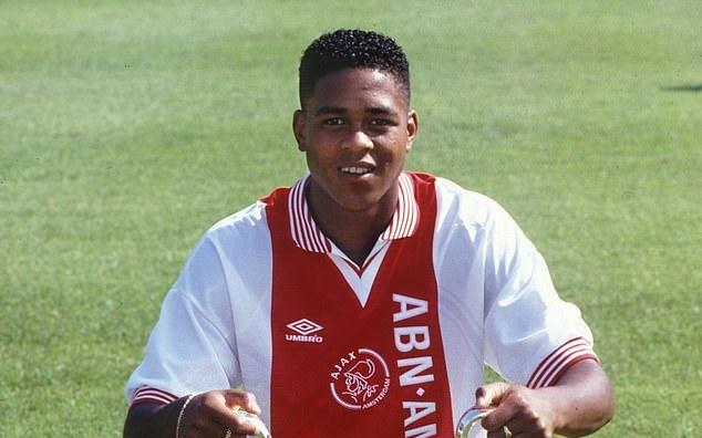 虎父无犬子,一周之内克鲁伊维特的三个儿子都进球了