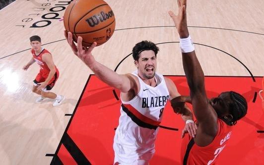 阿夫迪亚41+6伊森绝杀补篮超时开拓者险胜火箭