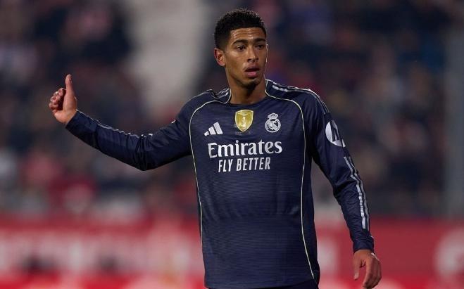 西甲第1易主！姆巴佩救主比肩C罗，点球