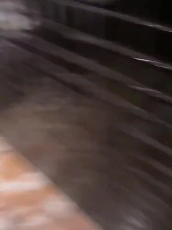 这是什么操作疑似柠檬茶制作过程!