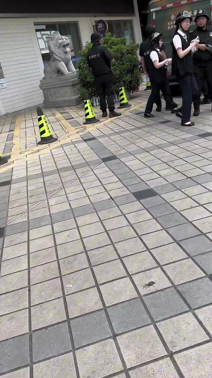 真敢问啊有没有一种可能:他们也不知道