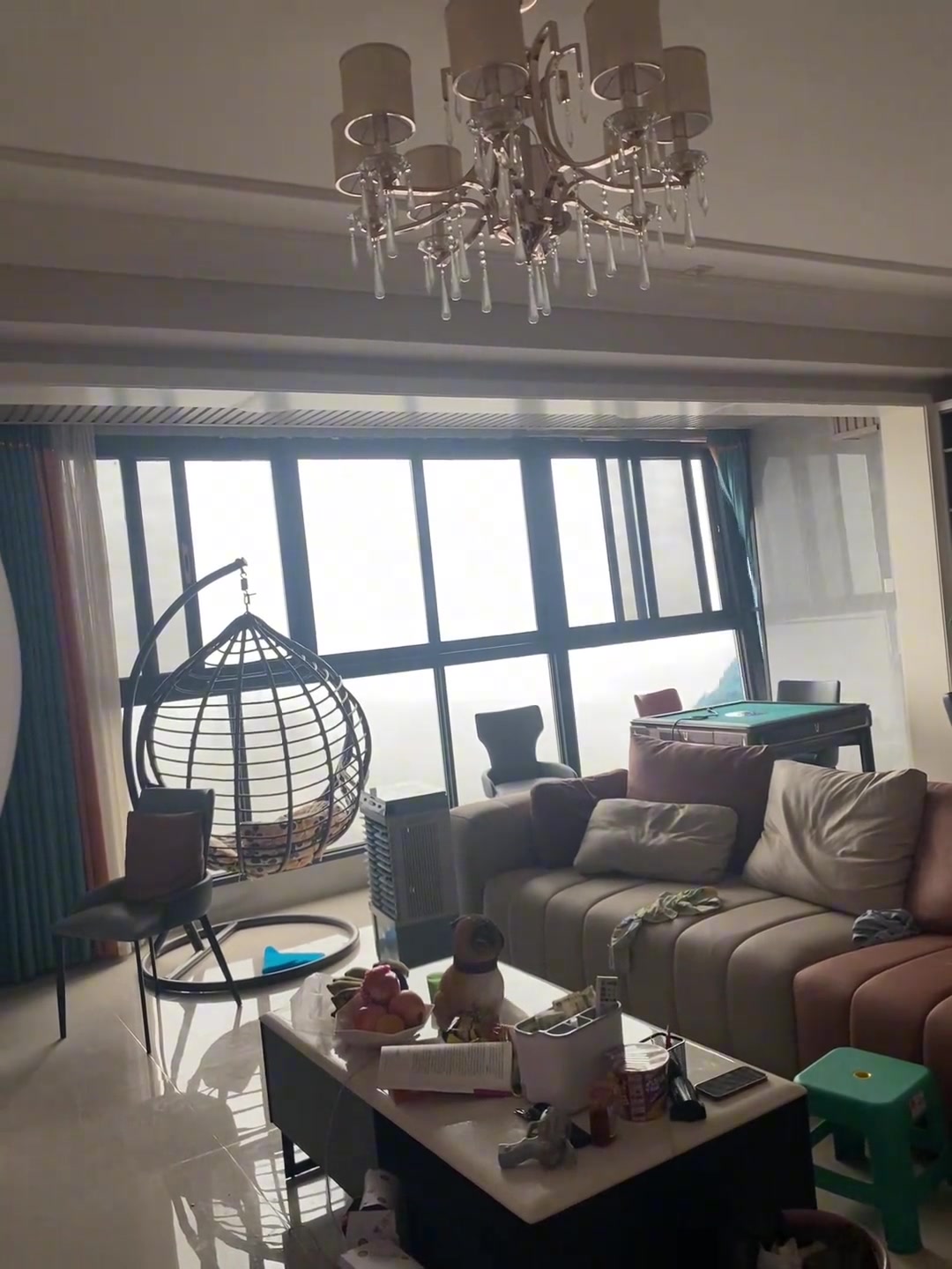 没有窗户了感觉家显得比之前贵了!