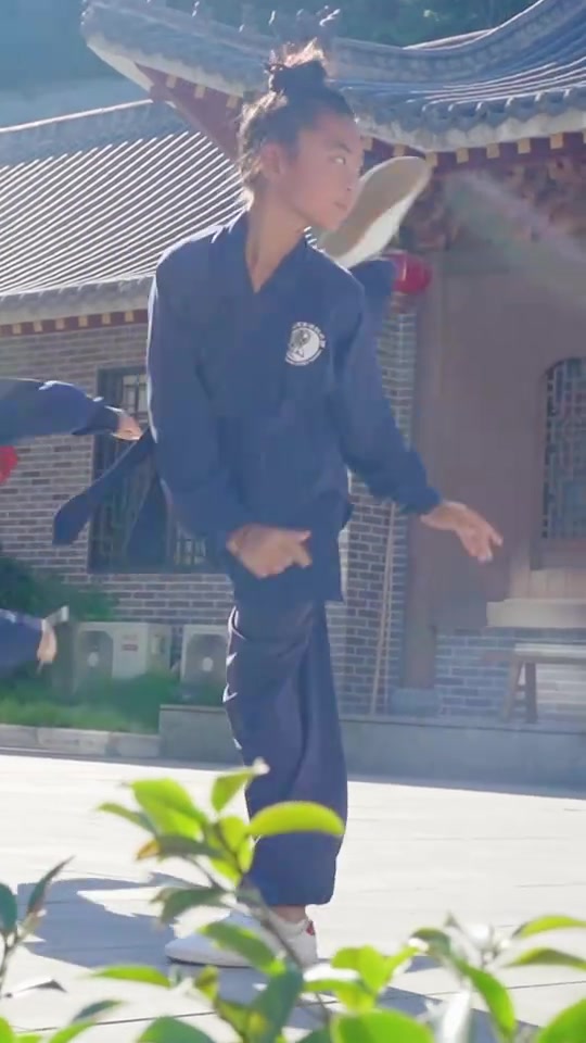 可可爱爱的小师妹打这么刚猛的拳法,算不算刚柔并济