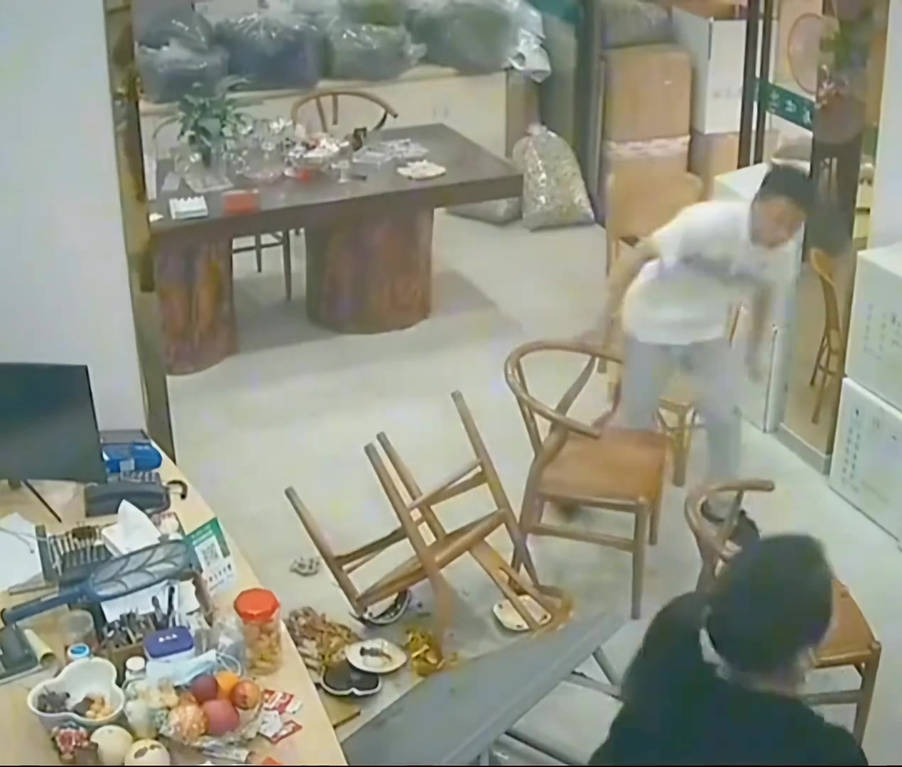 也还行至少还有两道菜还是能吃的!