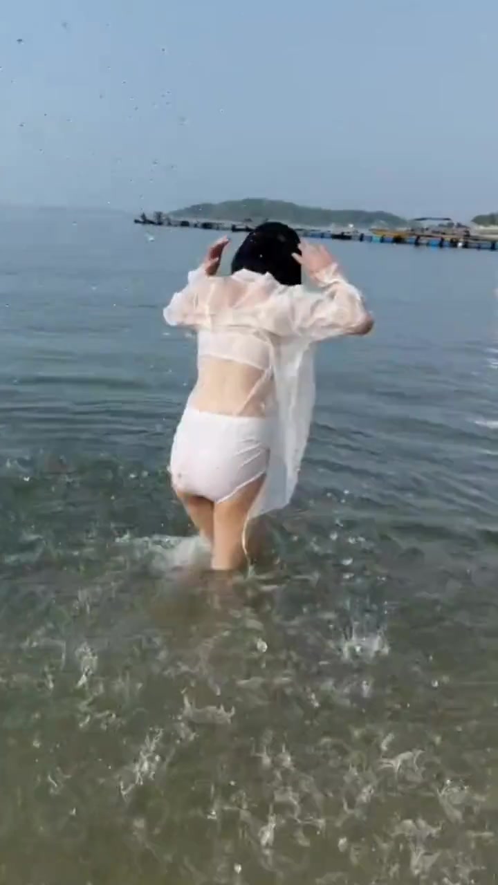 她这一年的脏话都被你逼出来了...