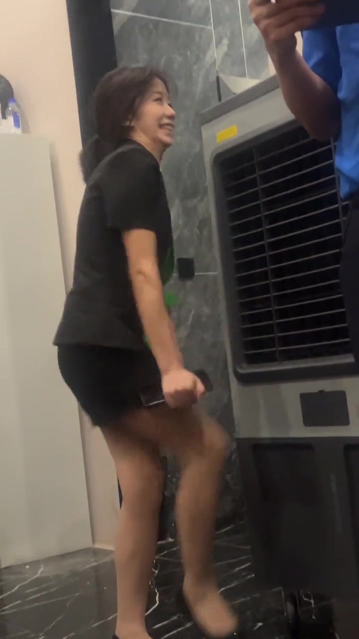 她一看就是个懂的很多的人