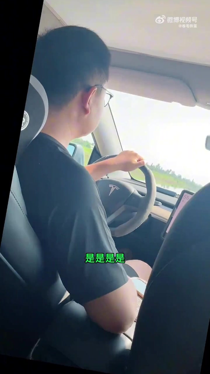 妻子不顾家遭到丈夫的辱骂