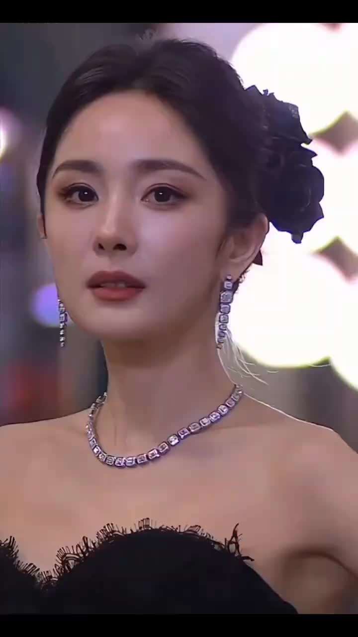 这次明星怼脸直拍,你更喜欢谁的