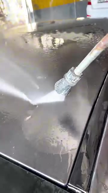 高压水枪离车别太近