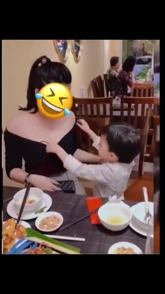 小孩我劝你不要不懂事