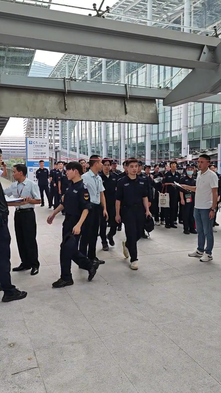 现在保安要求也这么高吗