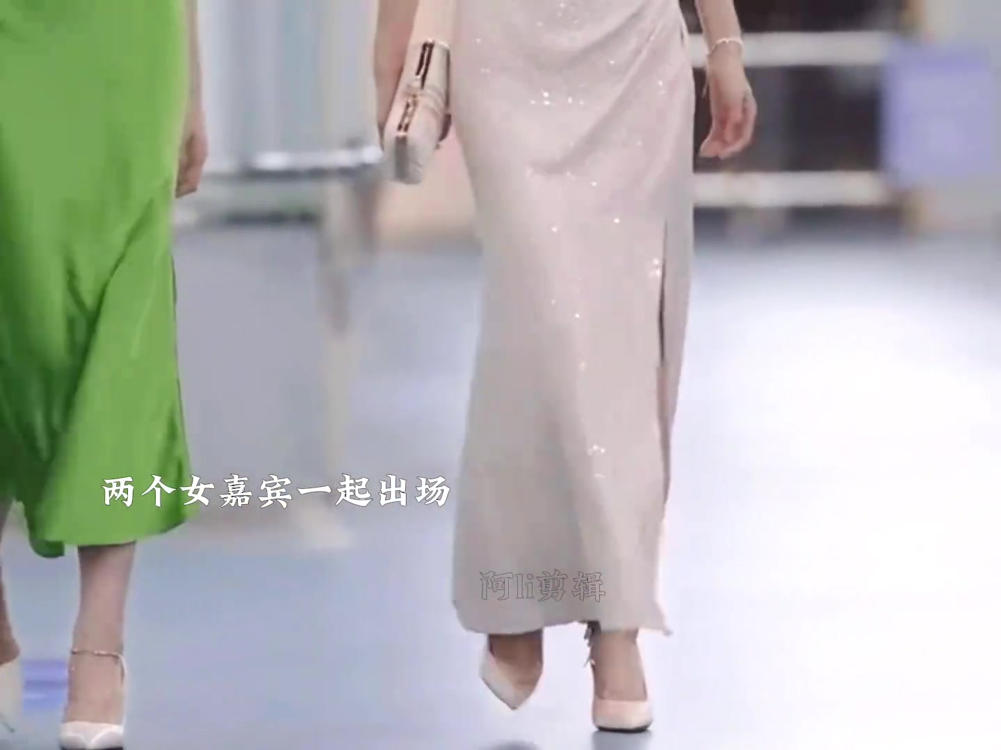 救命啊!爱惨了这个背影!