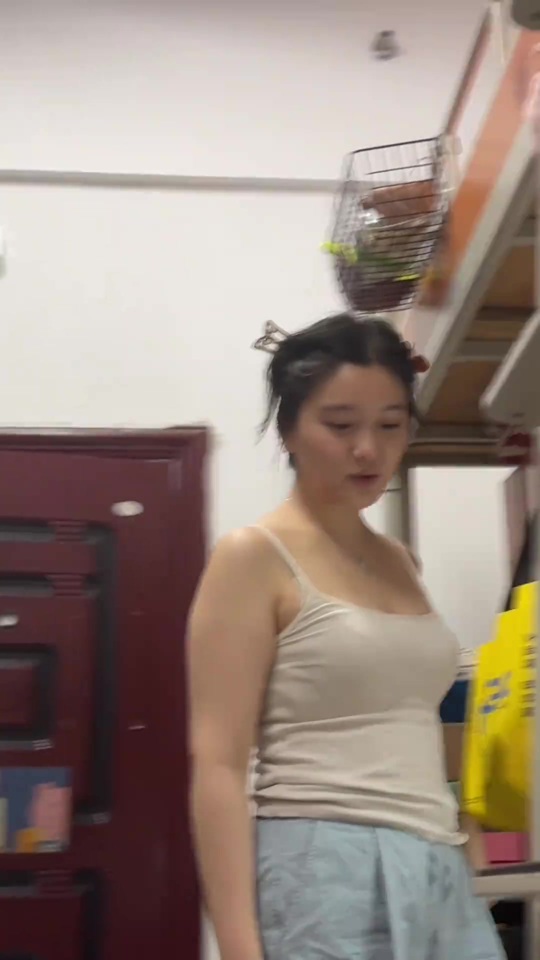 好有韵味的女大学生啊