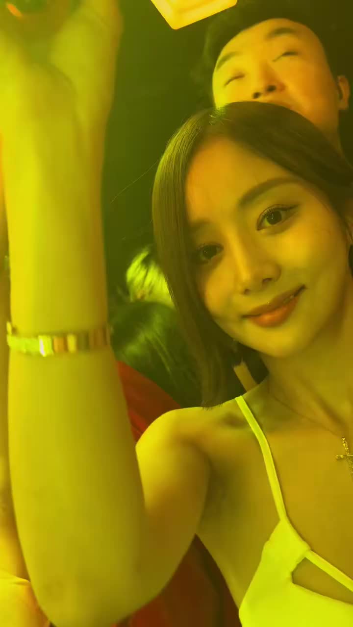 为什么感觉小姐姐的脸长得都一样!