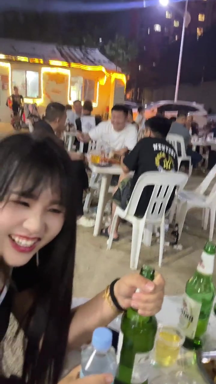 一下被小姐姐秀了两次!感觉小姐姐醉翁之意不在酒啊