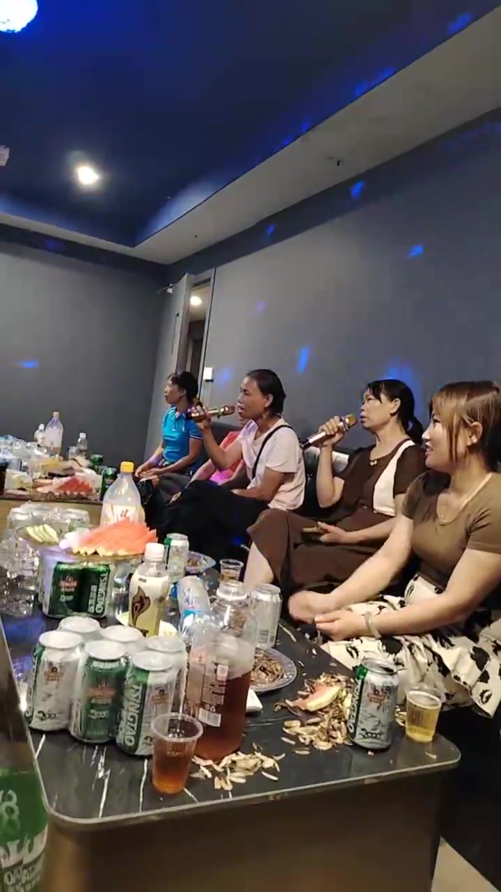 给我一个灭掉世界的高音!
