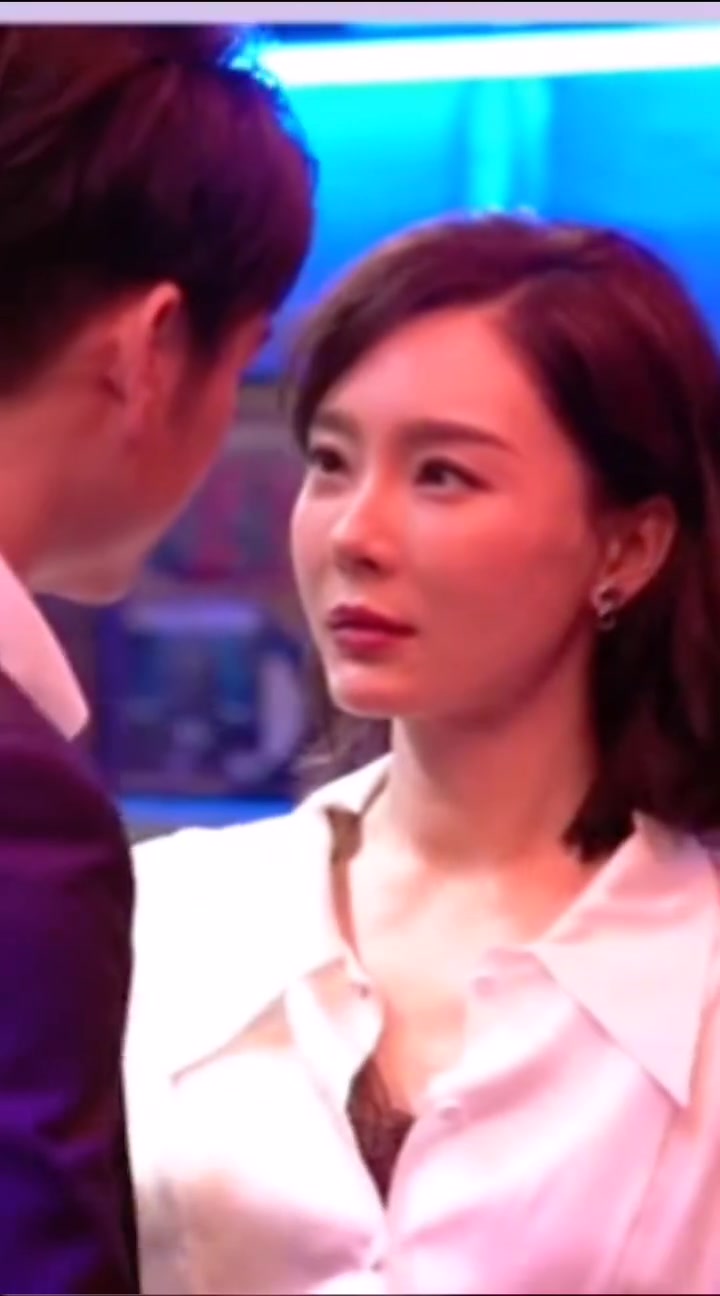 陈数转身这一表情,完美诠释了“风韵犹存”这个词!