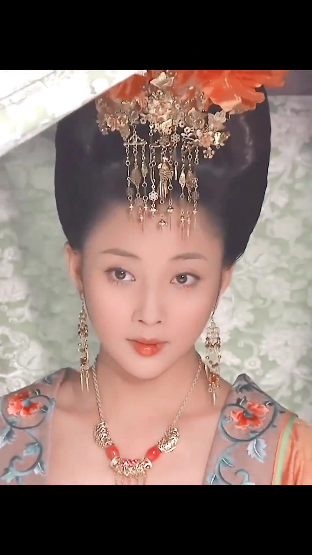 小时候看剧的时候怎么没发现殷这么迷人啊