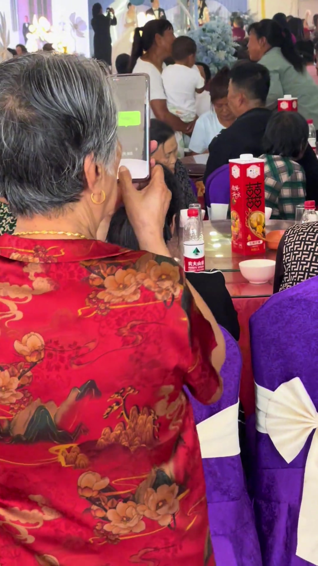 大姨也是想见证下爱情就是有点着急