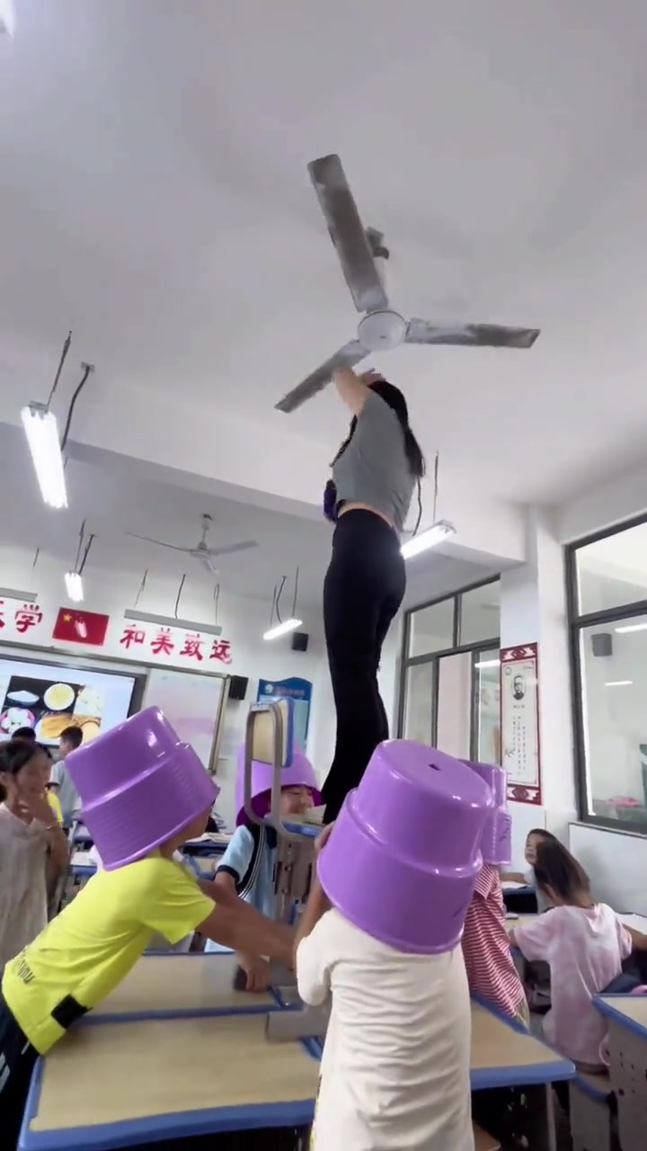 你们上学的时候老师会帮忙做值日吗