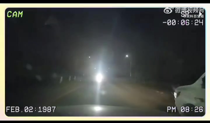 怎么看这两辆车