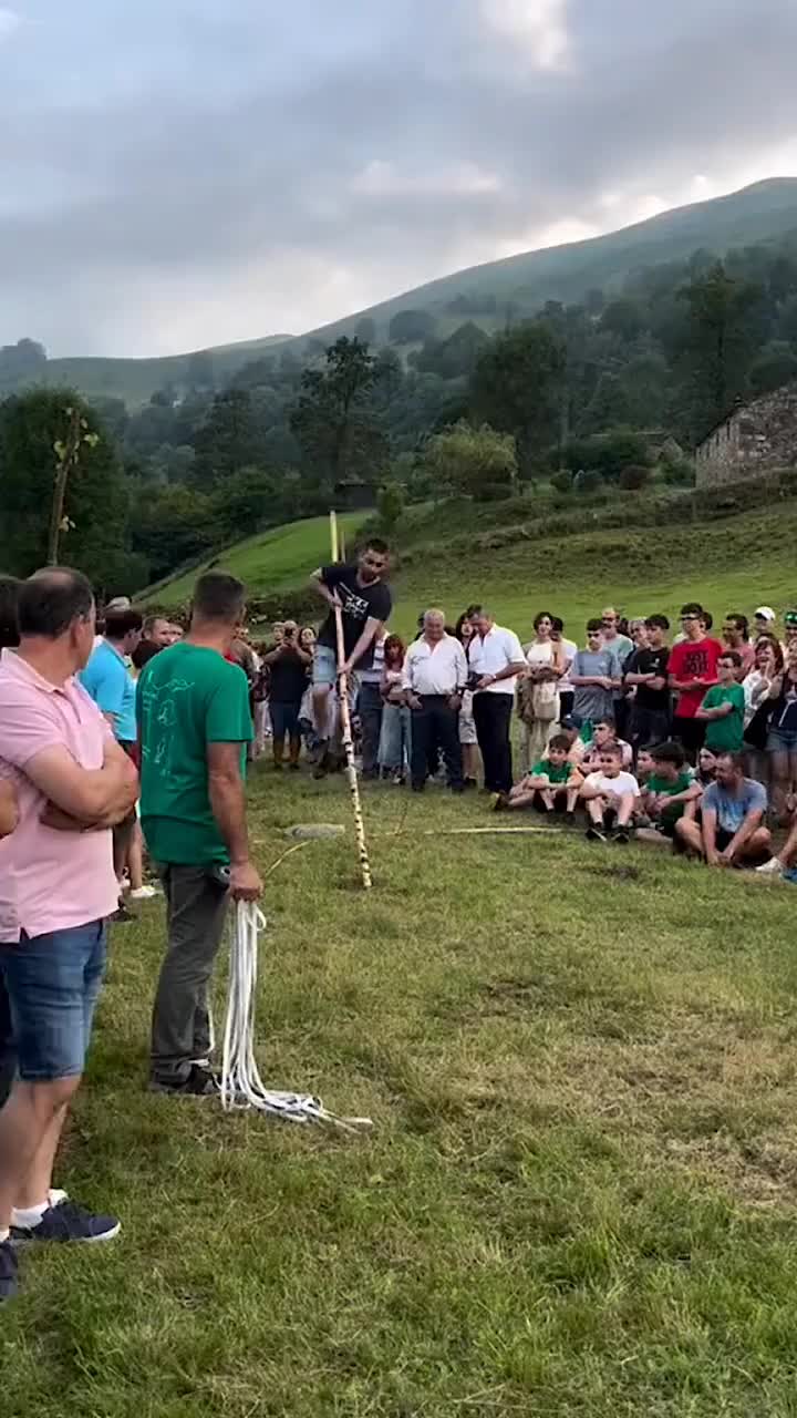 这个腰腹力量是不是很强啊！