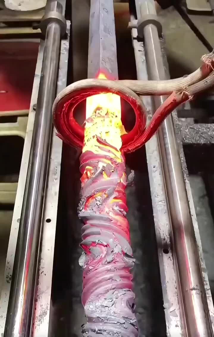 这省了不少图纸费和雕工磨损费啊！