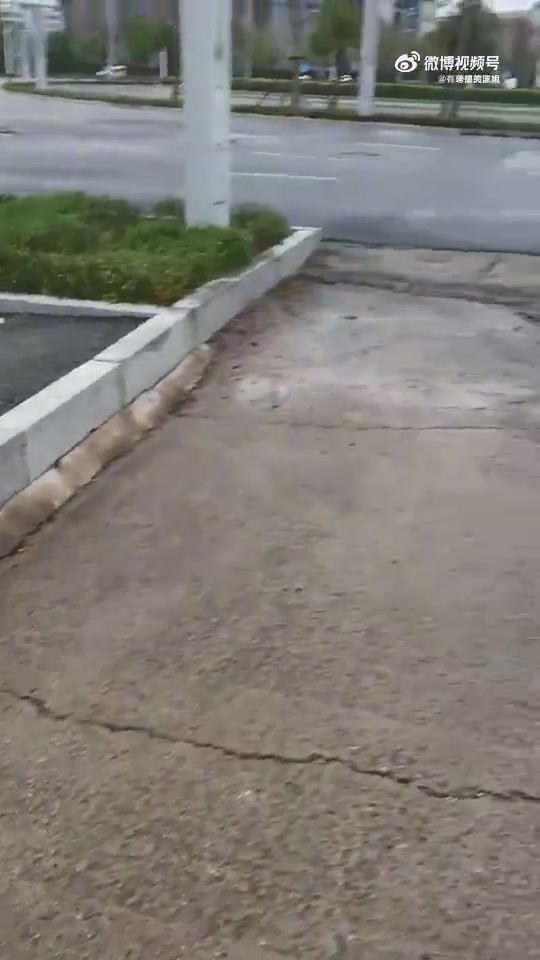 这路修得真有技术！