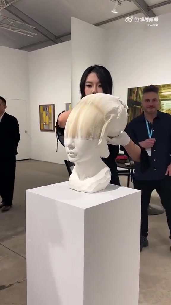 头一次看见艺术品翻脸