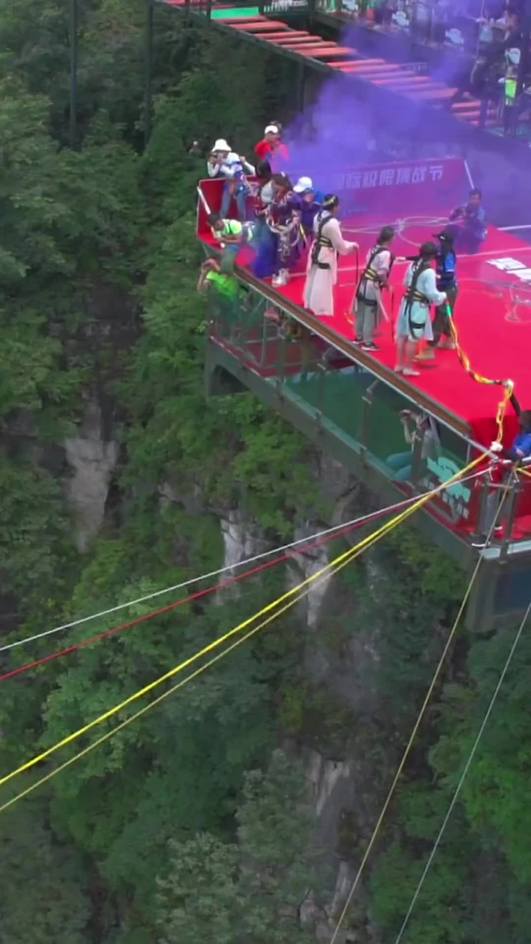 原来蹦极还可以这样玩