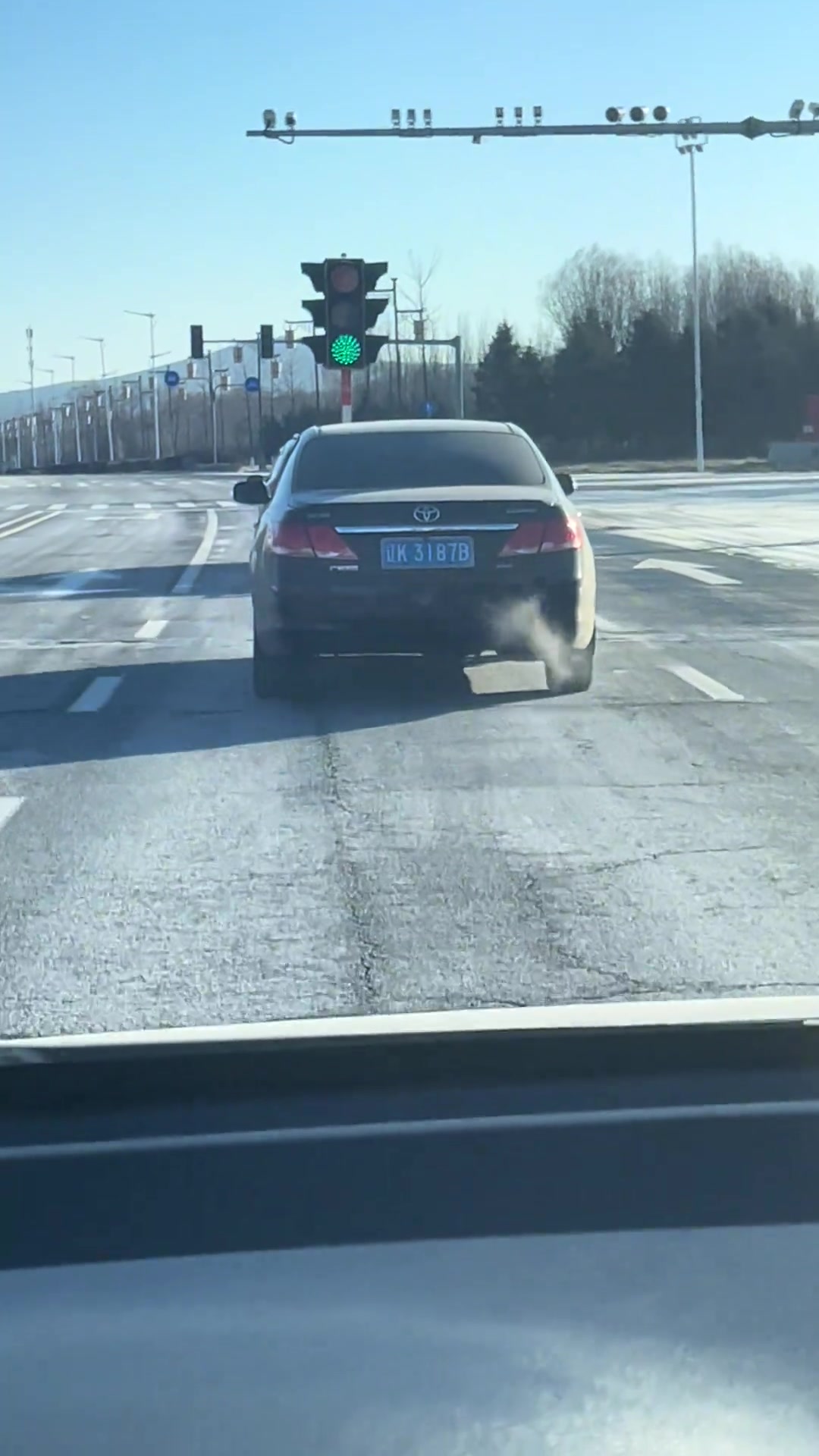 前车：跟哥走，让你一路畅通