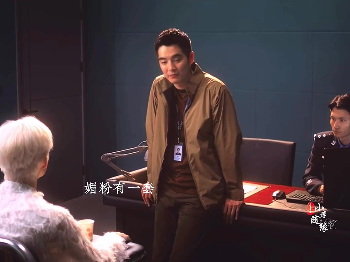 现在电视剧把小明星媚粉害人都拍出来了