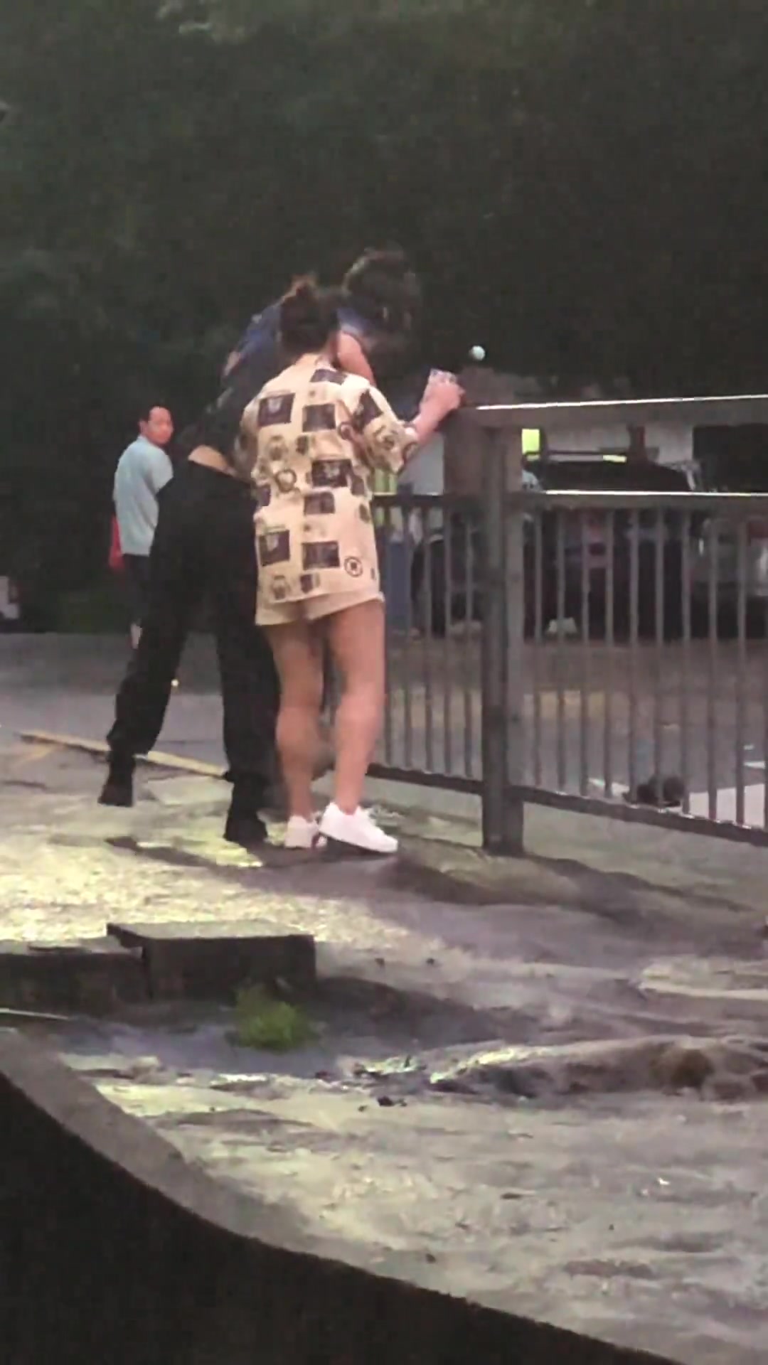 以后这老公会很爱老婆，毕竟是抢来的，会很珍惜！！