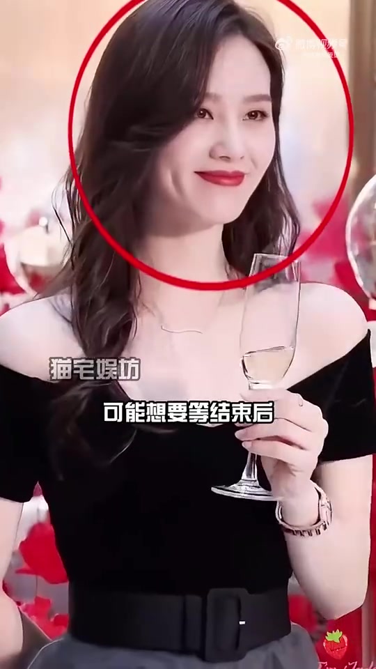 女明星被金主硬控喝酒，都是如何逃酒的