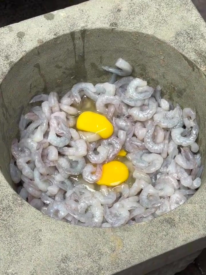 这道菜可取名为虾捣蛋