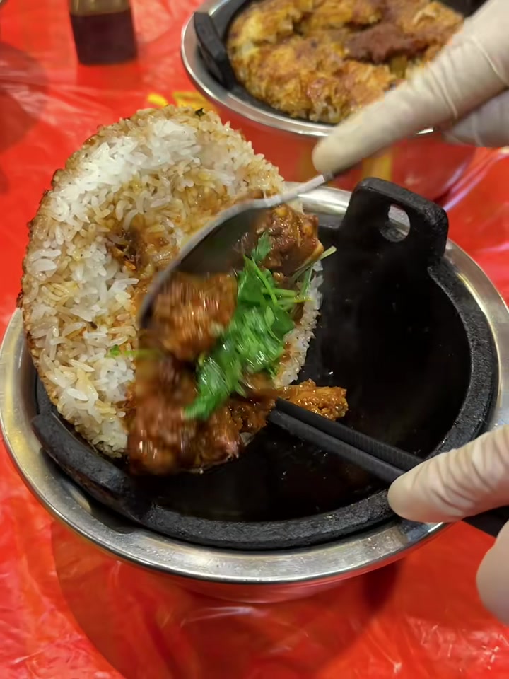 天冷了该吃煲仔饭了