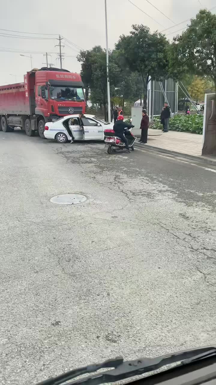 学员都还好，教练吓腿软了吧