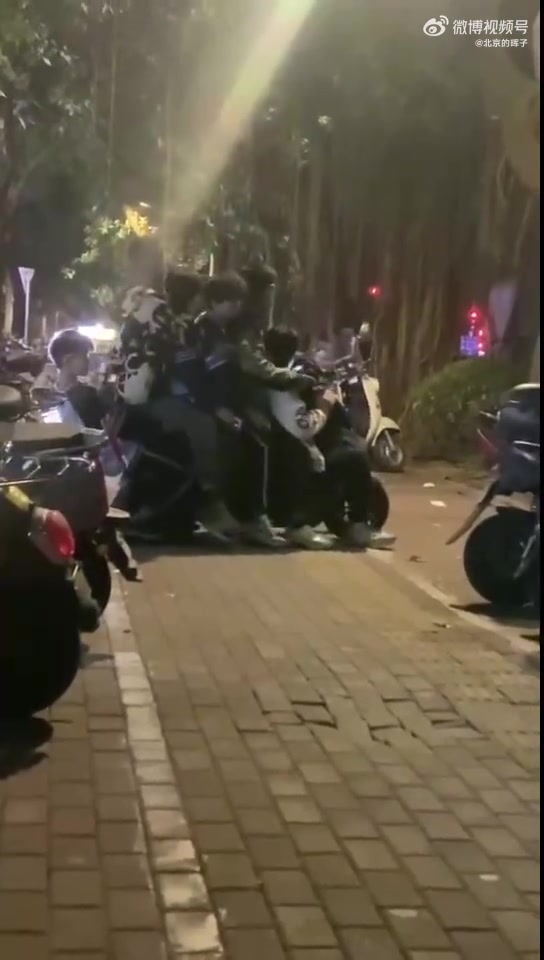 电动车压力也很大啊！不可轻易模仿！