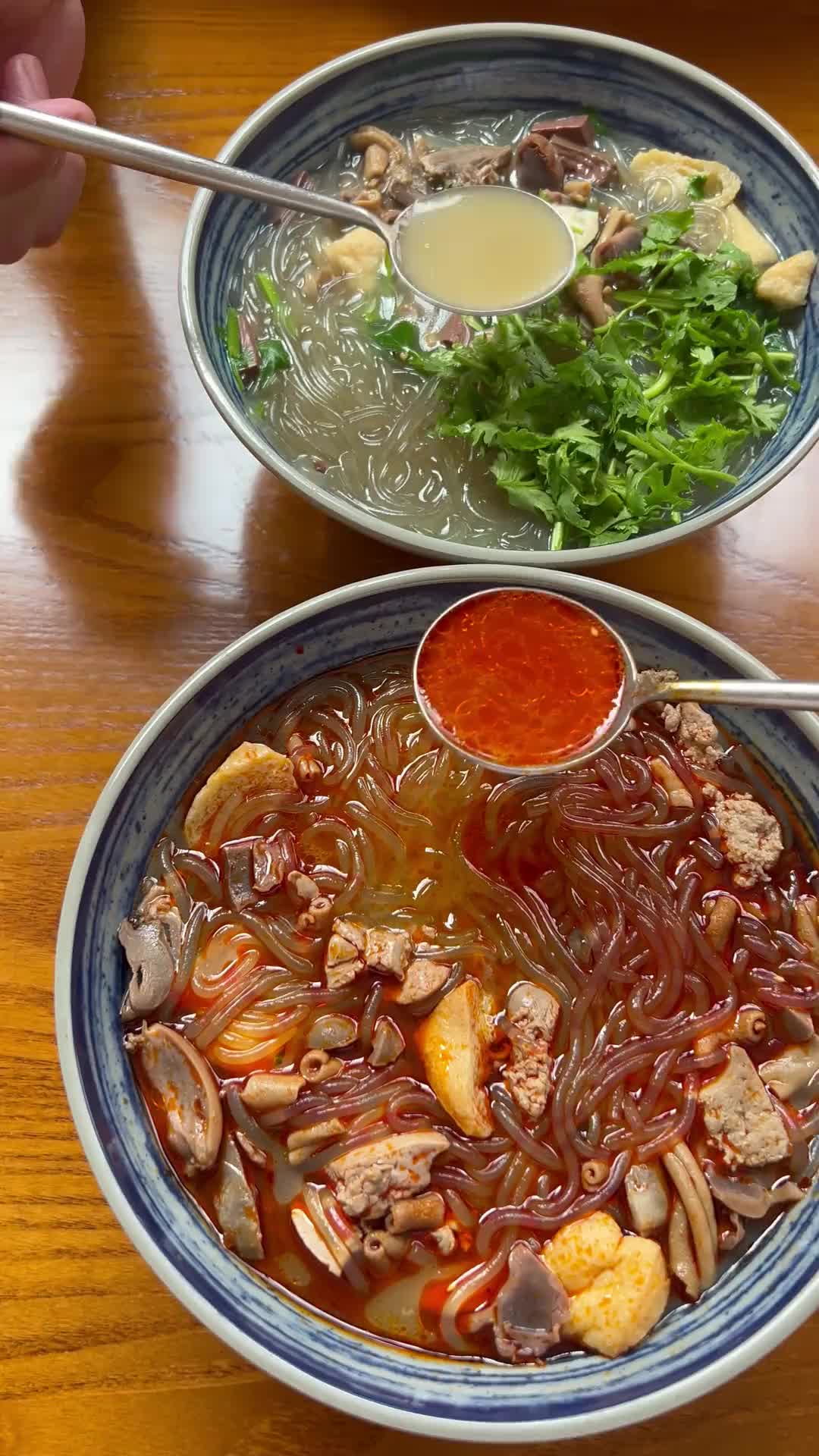 你俩都别争了，现在两碗都变成了我爱吃的样子