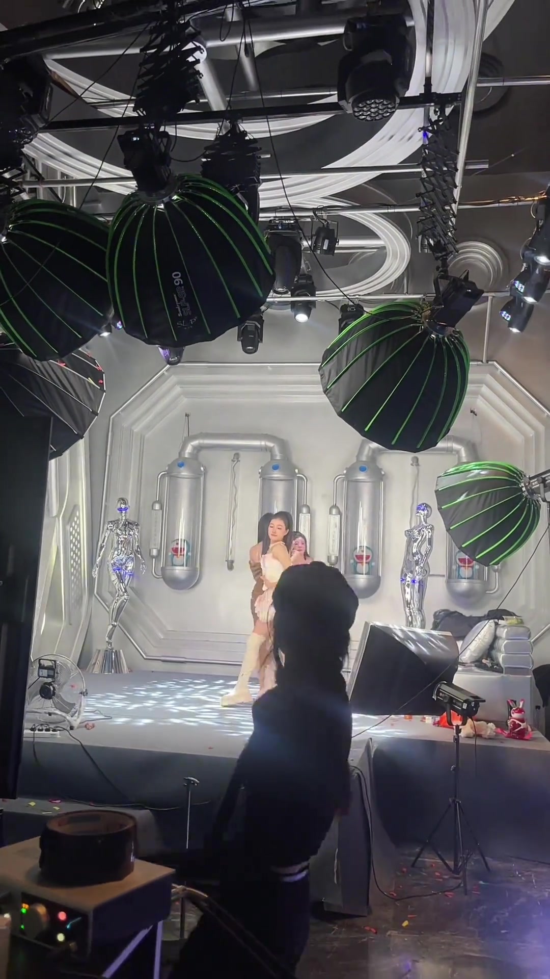 揭秘女团的背后下面的领舞更值得看