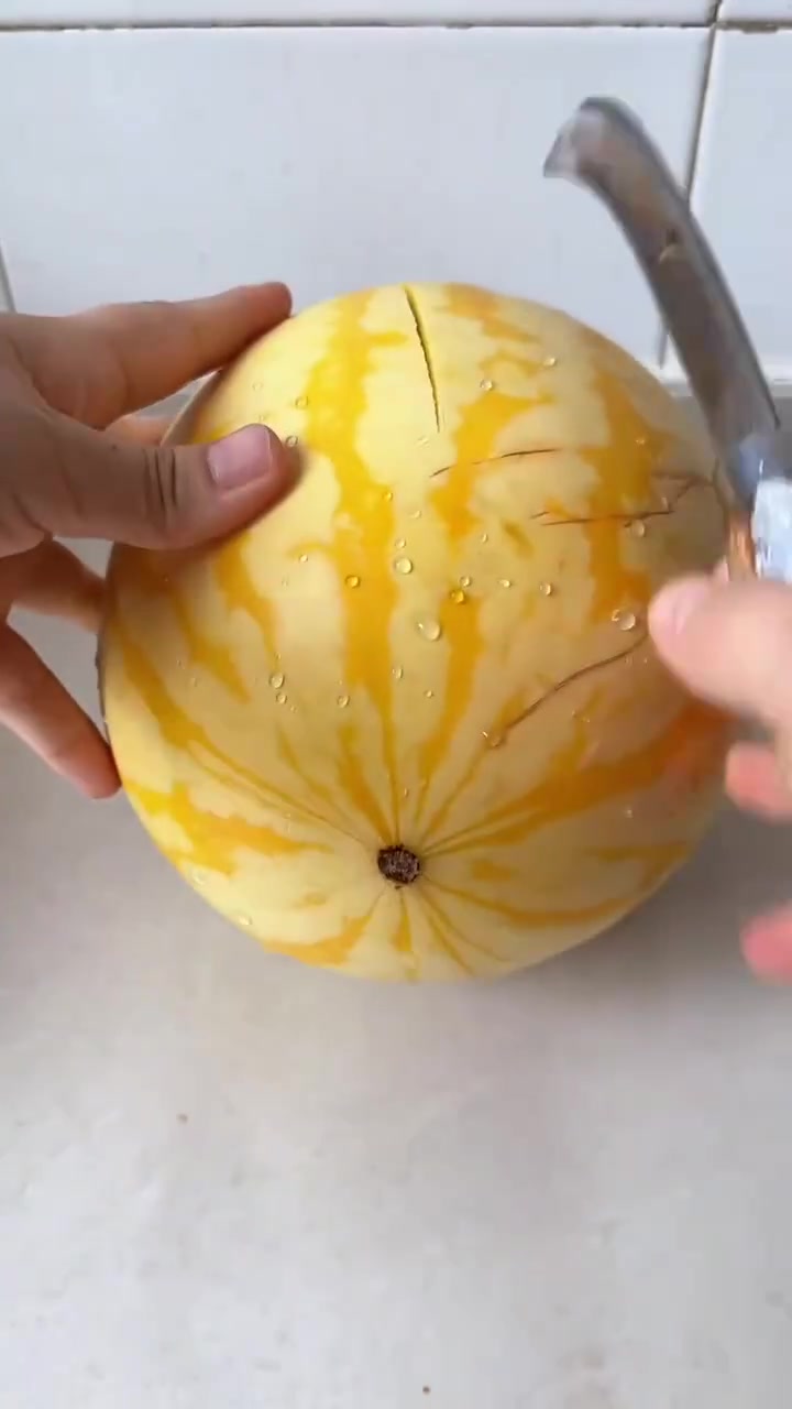黄皮的西瓜实属少见