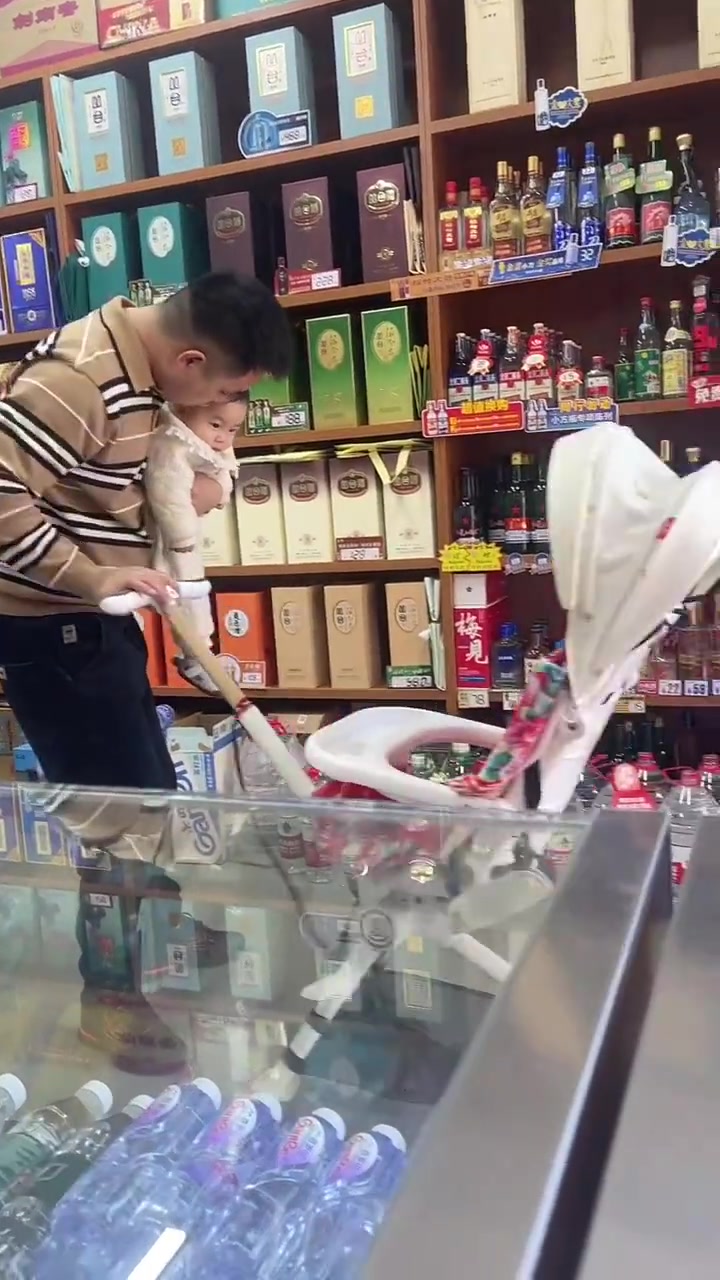 这小妮儿真麻利
